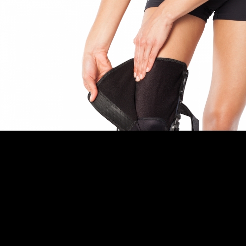 Picture of BioSkin Q-Lok Patella Traction Front Closure Knee Brace